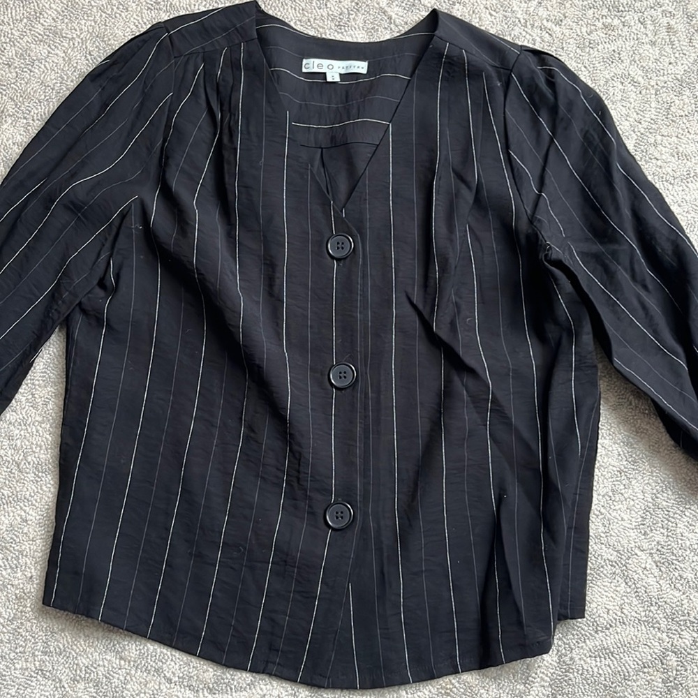 CLEOPETITES Black Stripped Blouse Size Medium